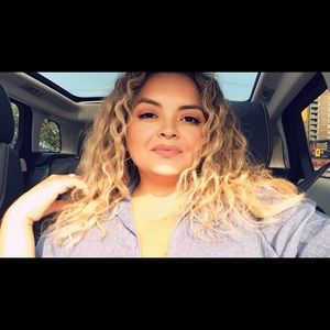 Meet your Posher, Gabriella